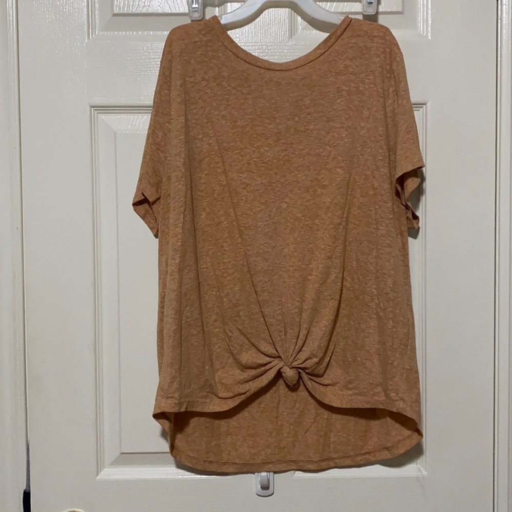 Tie knot tshirt